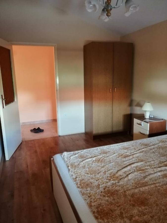 Apartmani Zdenka Vir Esterno foto