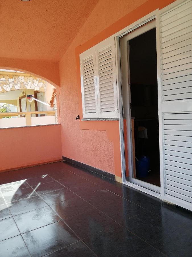 Apartmani Zdenka Vir Esterno foto