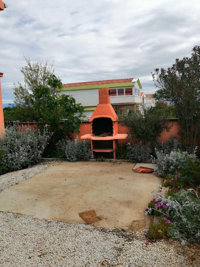 Apartmani Zdenka Vir Esterno foto