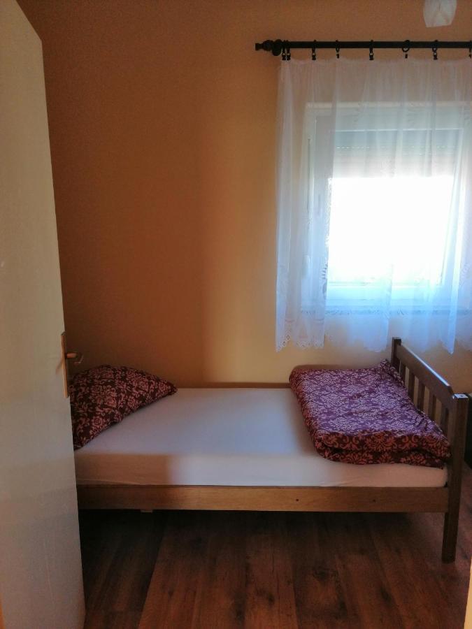 Apartmani Zdenka Vir Esterno foto